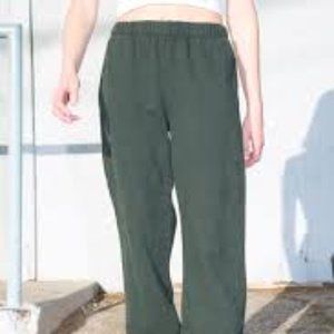ISO Brandy Melville Rosa Pants any color!!!